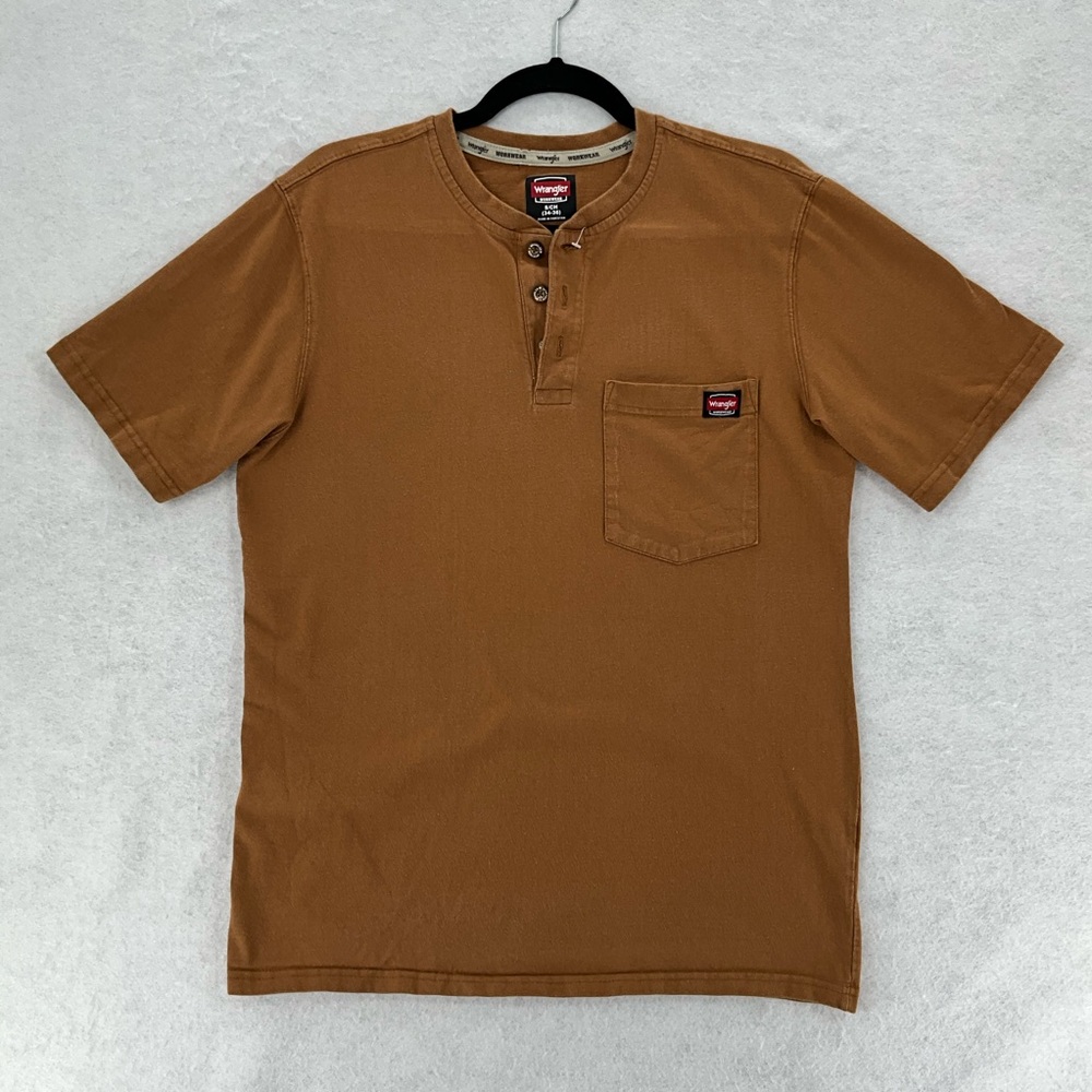 NWOT Wrangler Workwear Men's Short Sleeve Pocket Henley Tee Small Brown Duck‎